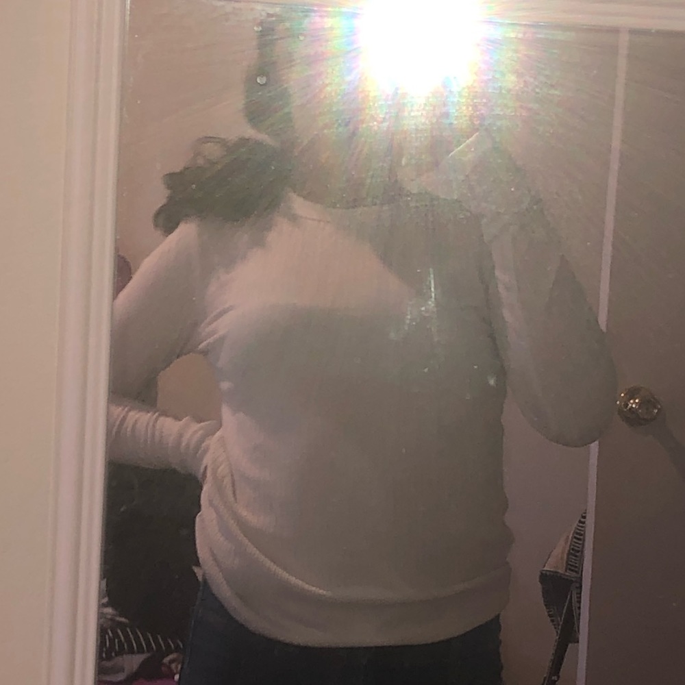 Forever 21 white long sleeve🥰